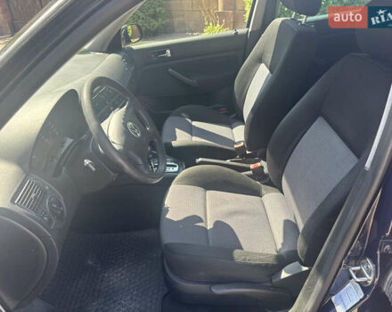 Синий Фольксваген Гольф, объемом двигателя 1.6 л и пробегом 240 тыс. км за 4600 $, фото 11 на Automoto.ua