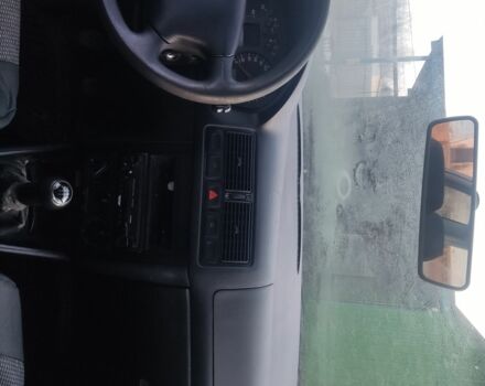 Синий Фольксваген Гольф, объемом двигателя 1.6 л и пробегом 215 тыс. км за 4000 $, фото 1 на Automoto.ua