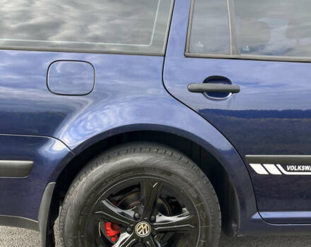 Синий Фольксваген Гольф, объемом двигателя 1.6 л и пробегом 221 тыс. км за 4600 $, фото 4 на Automoto.ua