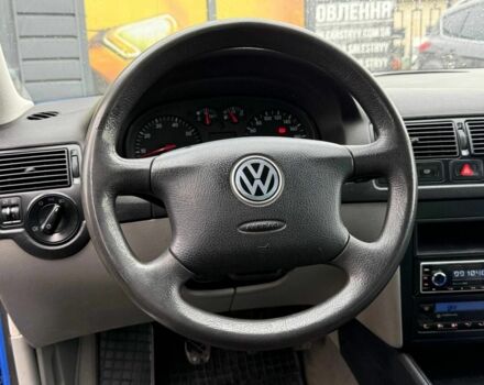 Синий Фольксваген Гольф, объемом двигателя 1.4 л и пробегом 230 тыс. км за 3500 $, фото 10 на Automoto.ua