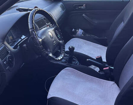 Синий Фольксваген Гольф, объемом двигателя 1.9 л и пробегом 397 тыс. км за 4200 $, фото 15 на Automoto.ua