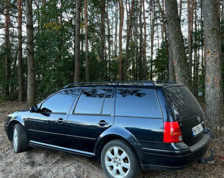 Синий Фольксваген Гольф, объемом двигателя 1.6 л и пробегом 333 тыс. км за 3800 $, фото 1 на Automoto.ua