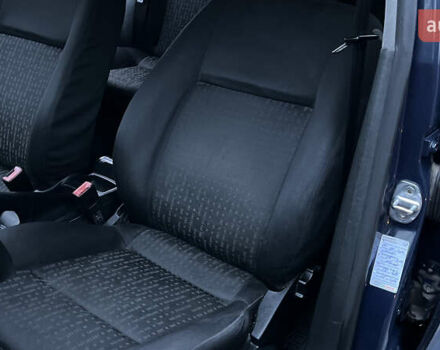 Синий Фольксваген Гольф, объемом двигателя 1.6 л и пробегом 310 тыс. км за 3600 $, фото 58 на Automoto.ua