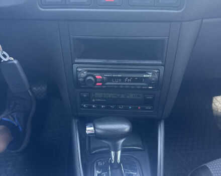 Синий Фольксваген Гольф, объемом двигателя 1.6 л и пробегом 240 тыс. км за 4600 $, фото 15 на Automoto.ua