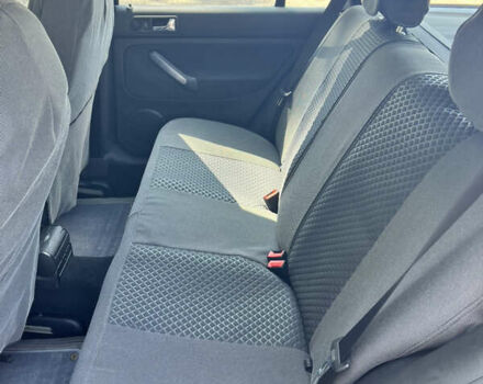 Синий Фольксваген Гольф, объемом двигателя 1.6 л и пробегом 275 тыс. км за 4799 $, фото 23 на Automoto.ua