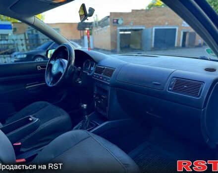 Синий Фольксваген Гольф, объемом двигателя 1.6 л и пробегом 260 тыс. км за 4700 $, фото 7 на Automoto.ua