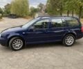 Синий Фольксваген Гольф, объемом двигателя 1.6 л и пробегом 323 тыс. км за 4550 $, фото 1 на Automoto.ua