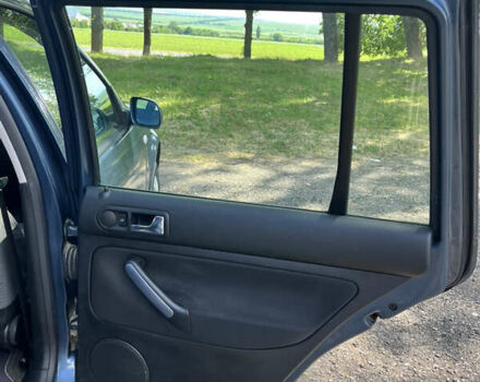 Синий Фольксваген Гольф, объемом двигателя 1.6 л и пробегом 275 тыс. км за 4799 $, фото 28 на Automoto.ua