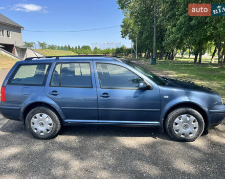 Синий Фольксваген Гольф, объемом двигателя 1.6 л и пробегом 275 тыс. км за 4799 $, фото 6 на Automoto.ua