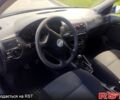 Синий Фольксваген Гольф, объемом двигателя 1.6 л и пробегом 280 тыс. км за 2950 $, фото 7 на Automoto.ua