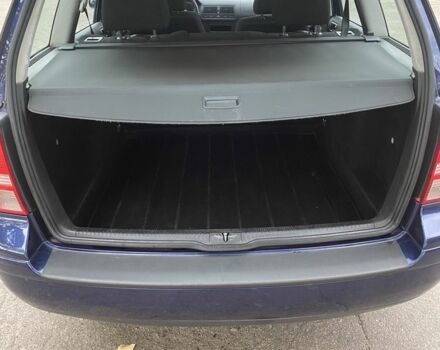 Синий Фольксваген Гольф, объемом двигателя 1.6 л и пробегом 323 тыс. км за 4550 $, фото 7 на Automoto.ua