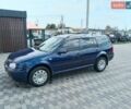 Синий Фольксваген Гольф, объемом двигателя 1.6 л и пробегом 200 тыс. км за 4300 $, фото 1 на Automoto.ua