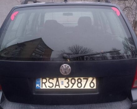 Синий Фольксваген Гольф, объемом двигателя 2 л и пробегом 356 тыс. км за 1900 $, фото 4 на Automoto.ua