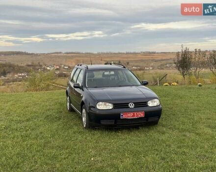 Синий Фольксваген Гольф, объемом двигателя 1.39 л и пробегом 157 тыс. км за 4300 $, фото 1 на Automoto.ua