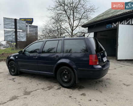 Синий Фольксваген Гольф, объемом двигателя 1.6 л и пробегом 292 тыс. км за 3200 $, фото 6 на Automoto.ua