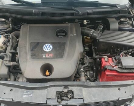 Синий Фольксваген Гольф, объемом двигателя 1.9 л и пробегом 232 тыс. км за 1900 $, фото 4 на Automoto.ua