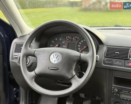 Синий Фольксваген Гольф, объемом двигателя 1.39 л и пробегом 157 тыс. км за 4300 $, фото 18 на Automoto.ua