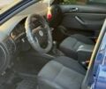 Синій Фольксваген Гольф, об'ємом двигуна 1.39 л та пробігом 203 тис. км за 3400 $, фото 6 на Automoto.ua