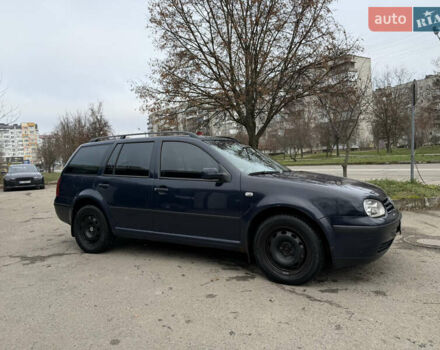 Синий Фольксваген Гольф, объемом двигателя 1.6 л и пробегом 292 тыс. км за 3200 $, фото 4 на Automoto.ua