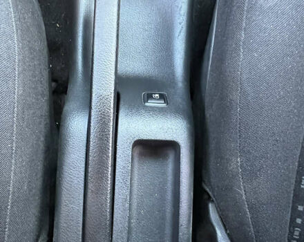 Синий Фольксваген Гольф, объемом двигателя 1.6 л и пробегом 215 тыс. км за 5500 $, фото 13 на Automoto.ua