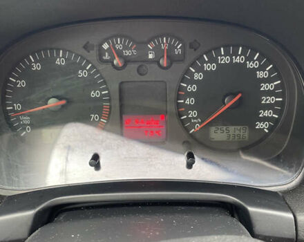 Синий Фольксваген Гольф, объемом двигателя 1.6 л и пробегом 255 тыс. км за 4600 $, фото 4 на Automoto.ua