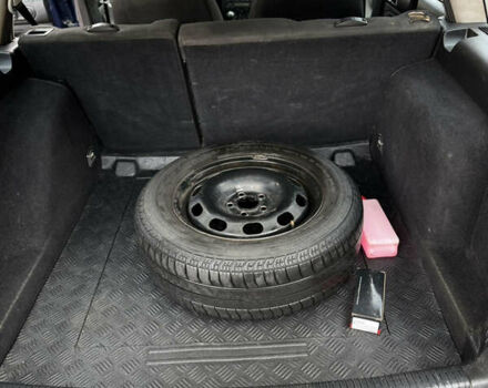 Синий Фольксваген Гольф, объемом двигателя 1.6 л и пробегом 292 тыс. км за 3200 $, фото 12 на Automoto.ua