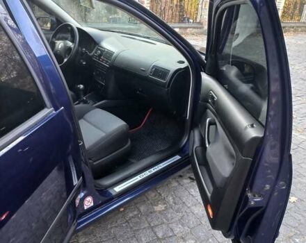 Синий Фольксваген Гольф, объемом двигателя 1.9 л и пробегом 239 тыс. км за 5200 $, фото 6 на Automoto.ua