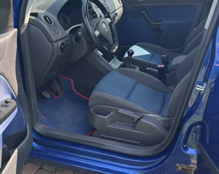 Синий Фольксваген Гольф, объемом двигателя 1.9 л и пробегом 306 тыс. км за 4900 $, фото 5 на Automoto.ua