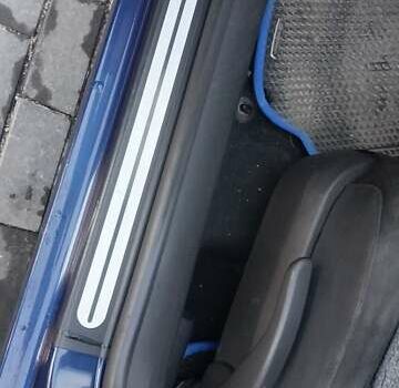 Синий Фольксваген Гольф, объемом двигателя 1.4 л и пробегом 272 тыс. км за 4200 $, фото 5 на Automoto.ua