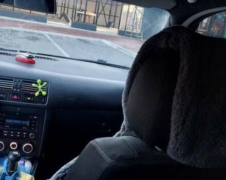 Синий Фольксваген Гольф, объемом двигателя 1.4 л и пробегом 272 тыс. км за 4200 $, фото 3 на Automoto.ua