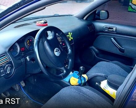 Синий Фольксваген Гольф, объемом двигателя 1.4 л и пробегом 272 тыс. км за 4200 $, фото 8 на Automoto.ua