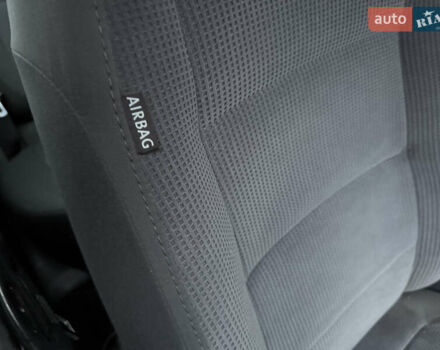 Синий Фольксваген Гольф, объемом двигателя 1.6 л и пробегом 318 тыс. км за 5150 $, фото 63 на Automoto.ua