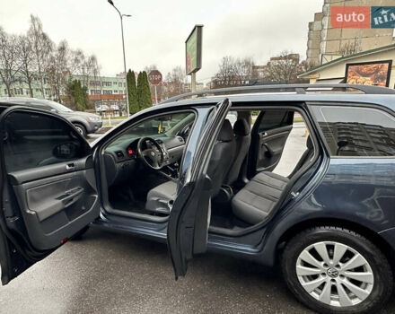 Синий Фольксваген Гольф, объемом двигателя 1.9 л и пробегом 233 тыс. км за 6399 $, фото 48 на Automoto.ua