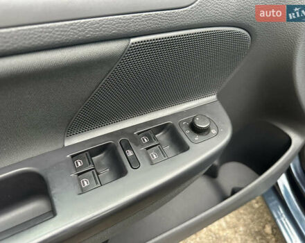 Синій Фольксваген Гольф, об'ємом двигуна 1.6 л та пробігом 248 тис. км за 6800 $, фото 33 на Automoto.ua