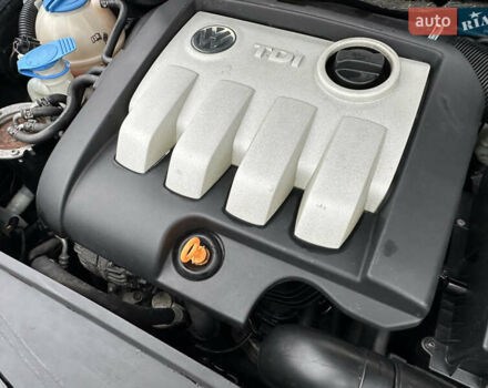 Синий Фольксваген Гольф, объемом двигателя 1.9 л и пробегом 233 тыс. км за 6399 $, фото 50 на Automoto.ua