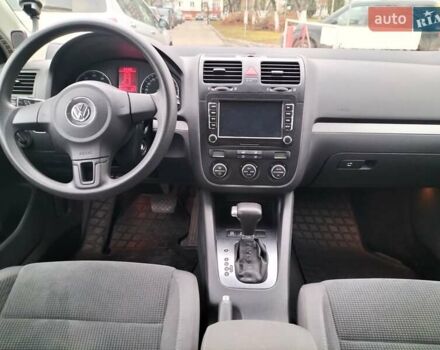 Синий Фольксваген Гольф, объемом двигателя 1.39 л и пробегом 250 тыс. км за 5999 $, фото 2 на Automoto.ua