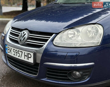 Синий Фольксваген Гольф, объемом двигателя 1.6 л и пробегом 318 тыс. км за 5150 $, фото 6 на Automoto.ua