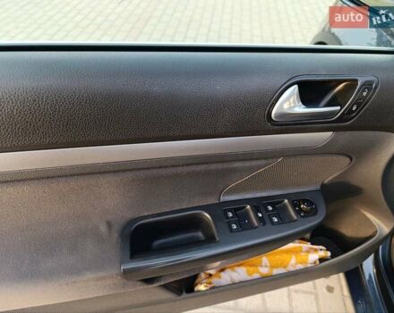 Синій Фольксваген Гольф, об'ємом двигуна 1.6 л та пробігом 293 тис. км за 5500 $, фото 11 на Automoto.ua