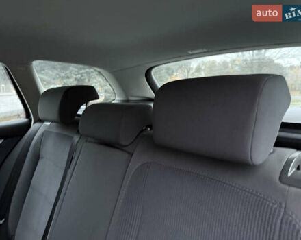 Синий Фольксваген Гольф, объемом двигателя 1.6 л и пробегом 318 тыс. км за 5150 $, фото 53 на Automoto.ua