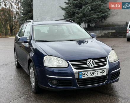 Синий Фольксваген Гольф, объемом двигателя 1.6 л и пробегом 318 тыс. км за 5150 $, фото 12 на Automoto.ua