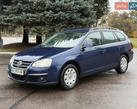 Синий Фольксваген Гольф, объемом двигателя 1.6 л и пробегом 318 тыс. км за 5150 $, фото 4 на Automoto.ua