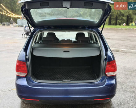 Синий Фольксваген Гольф, объемом двигателя 1.6 л и пробегом 318 тыс. км за 5150 $, фото 32 на Automoto.ua