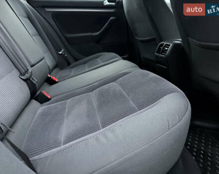 Синий Фольксваген Гольф, объемом двигателя 1.6 л и пробегом 318 тыс. км за 5150 $, фото 67 на Automoto.ua