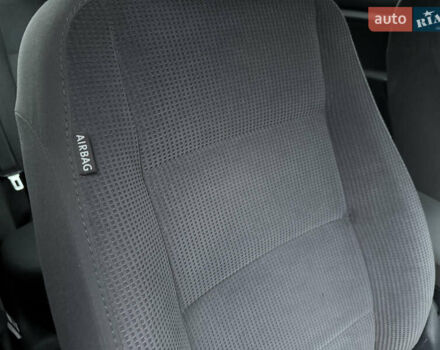 Синий Фольксваген Гольф, объемом двигателя 1.6 л и пробегом 318 тыс. км за 5150 $, фото 62 на Automoto.ua