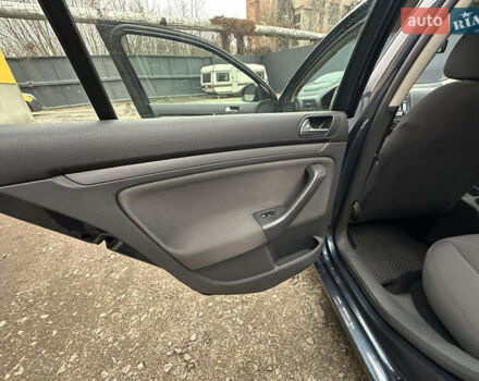 Синій Фольксваген Гольф, об'ємом двигуна 1.6 л та пробігом 248 тис. км за 6800 $, фото 27 на Automoto.ua