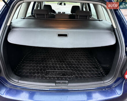 Синий Фольксваген Гольф, объемом двигателя 1.6 л и пробегом 318 тыс. км за 5150 $, фото 69 на Automoto.ua