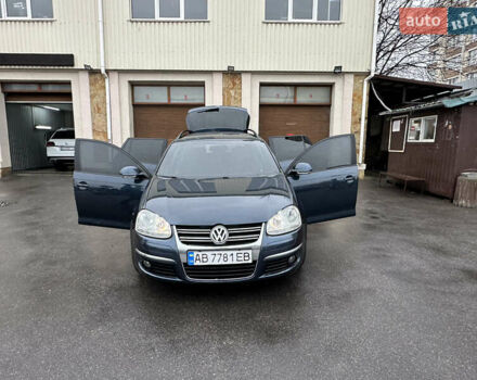 Синий Фольксваген Гольф, объемом двигателя 1.9 л и пробегом 233 тыс. км за 6399 $, фото 46 на Automoto.ua
