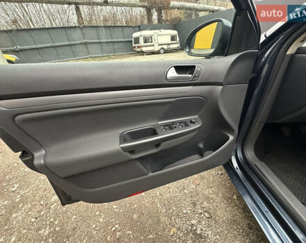 Синій Фольксваген Гольф, об'ємом двигуна 1.6 л та пробігом 248 тис. км за 6800 $, фото 26 на Automoto.ua