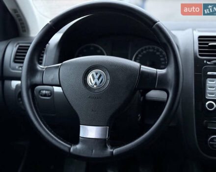 Синий Фольксваген Гольф, объемом двигателя 1.6 л и пробегом 318 тыс. км за 5150 $, фото 35 на Automoto.ua