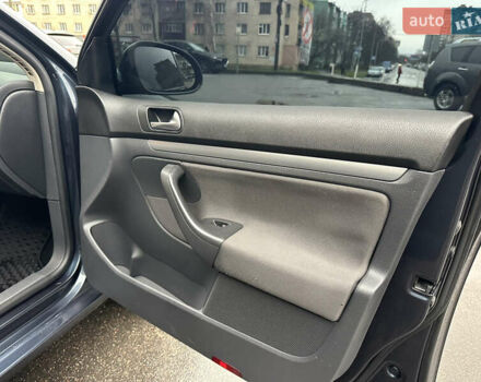 Синий Фольксваген Гольф, объемом двигателя 1.9 л и пробегом 233 тыс. км за 6399 $, фото 39 на Automoto.ua